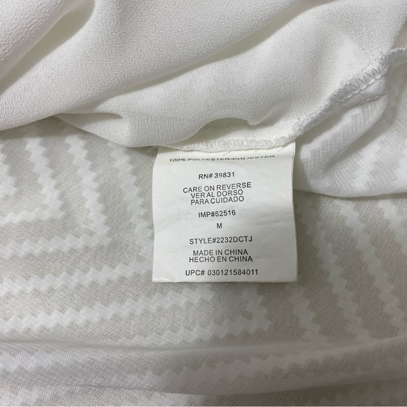 Takara White blouse 3/4 sleeves, 1/2 chain collar size M - Picture 9 of 10